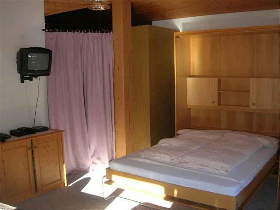 Haus chè d'Mot Appartamento Samnaun Esterno foto